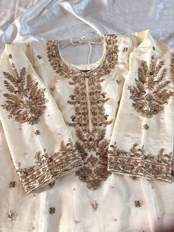 Nikah ka Joda | | Karishma Emporium | Elegance in Making Pure Zardozi Women wear