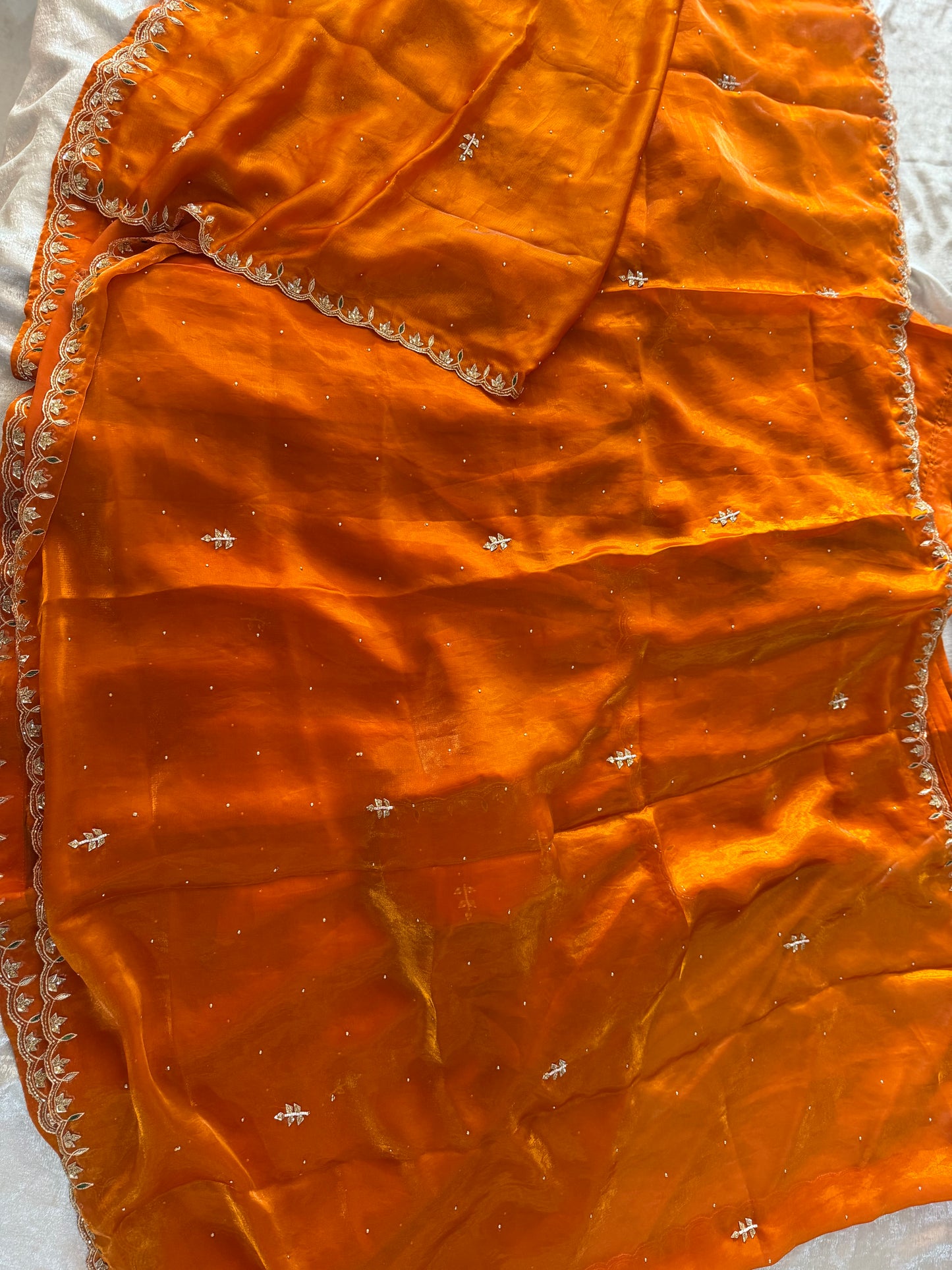 RUST ORANGA DABKA GHARARA