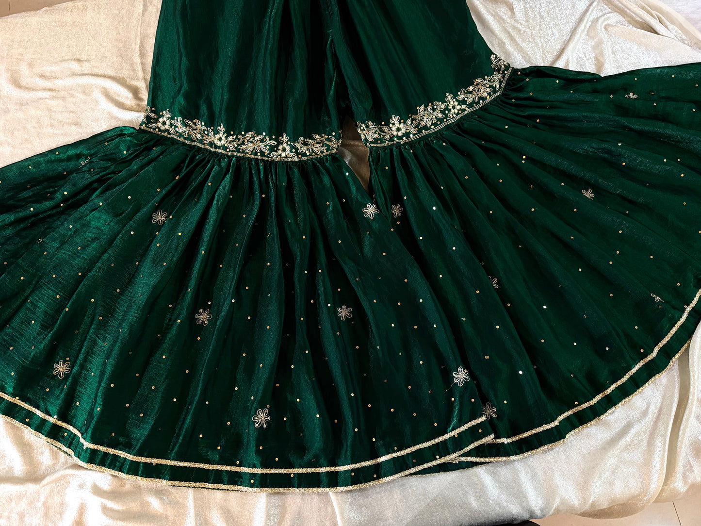 BOTTLE GREEN GHARARA