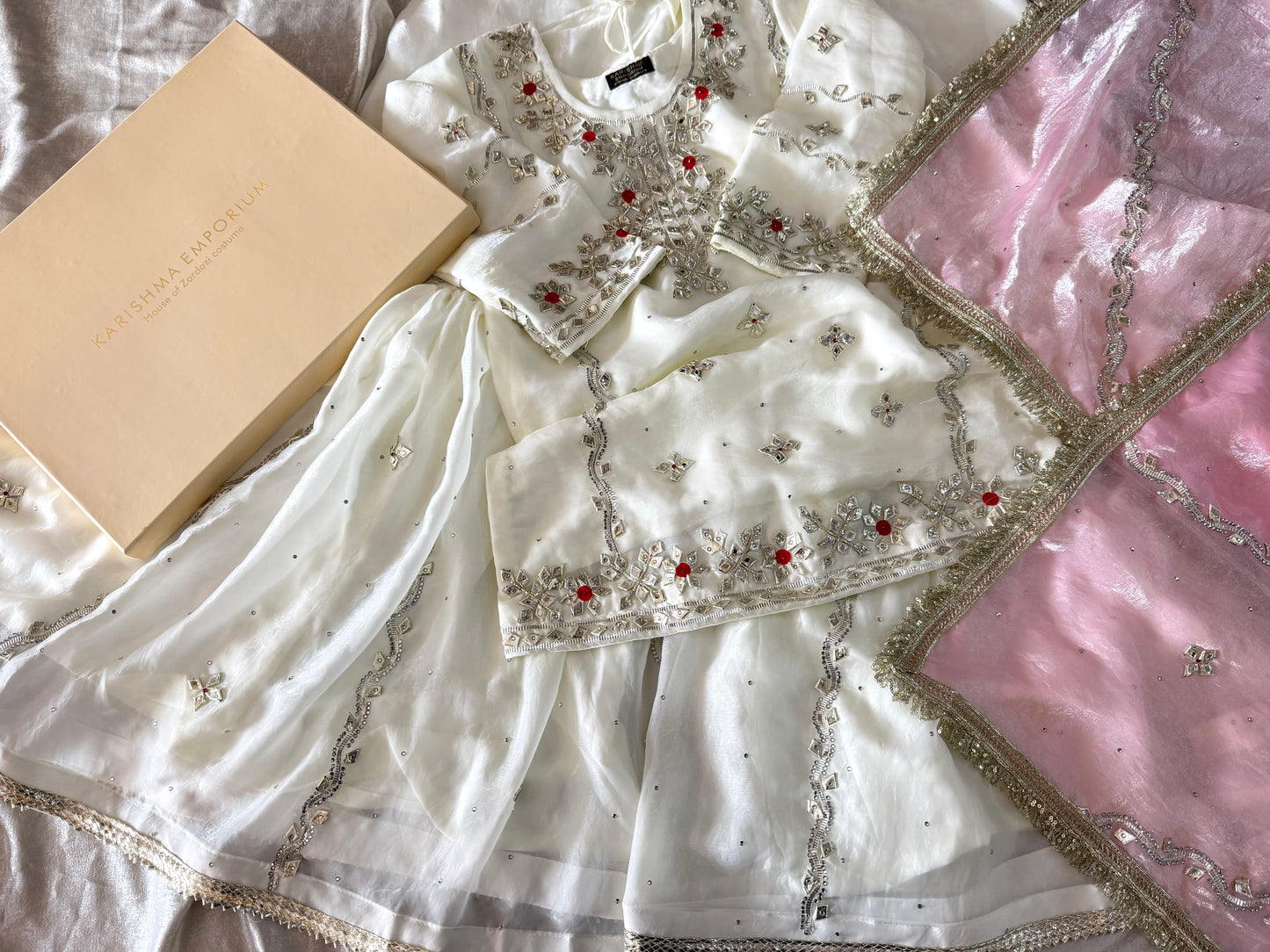 Gota Patti gharara