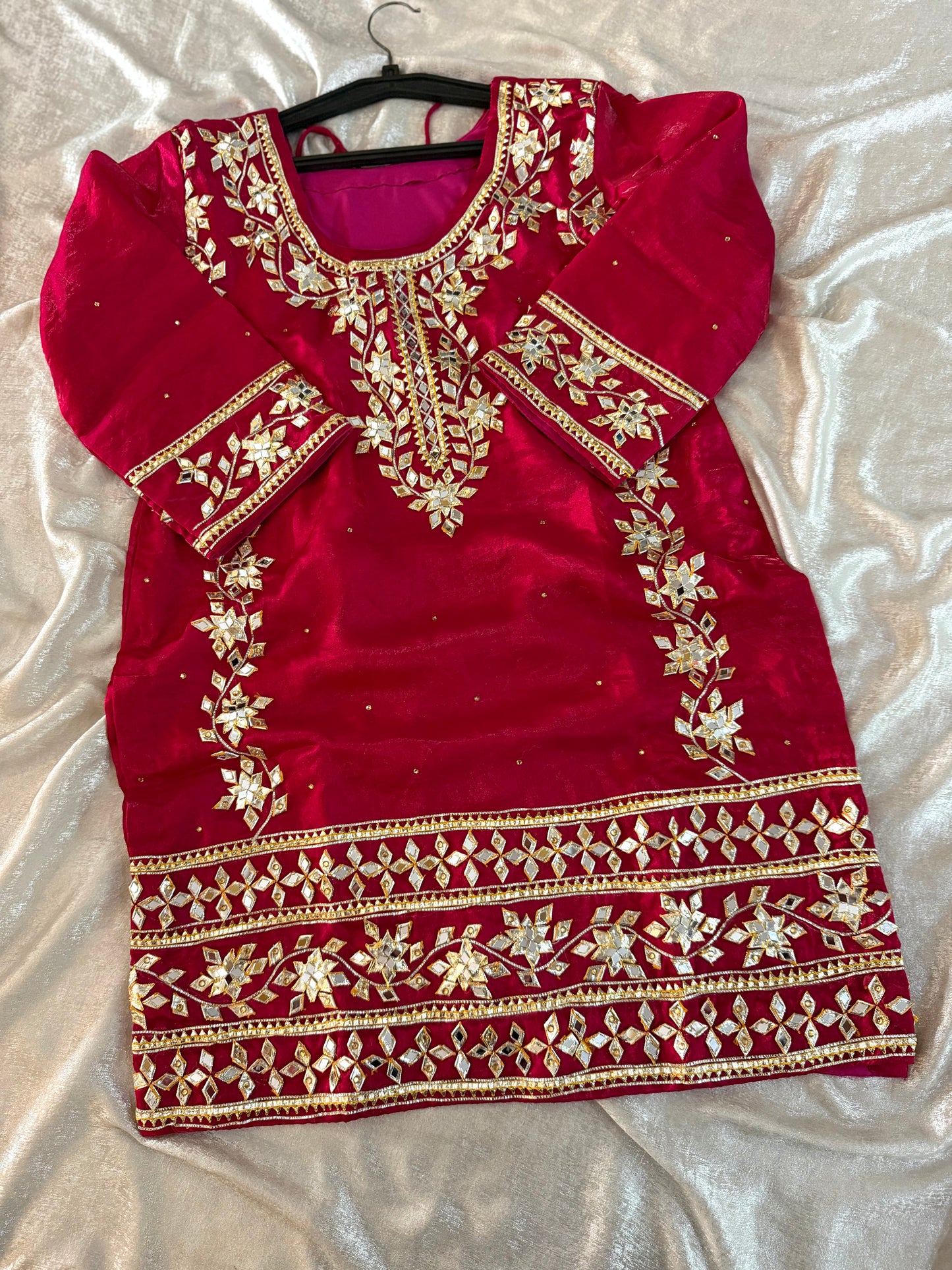 GOTA PATTI GHARARA