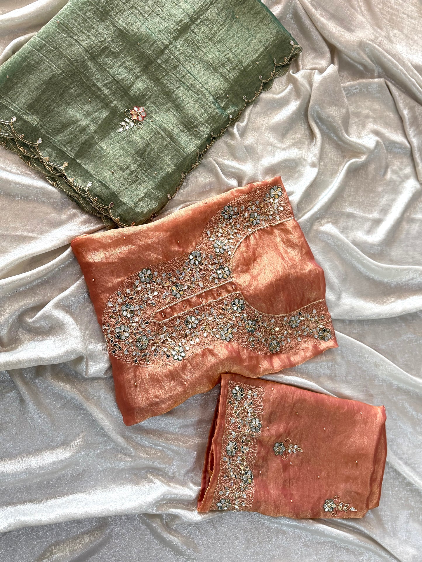 BEAUTIFUL HANDWORK SUIT