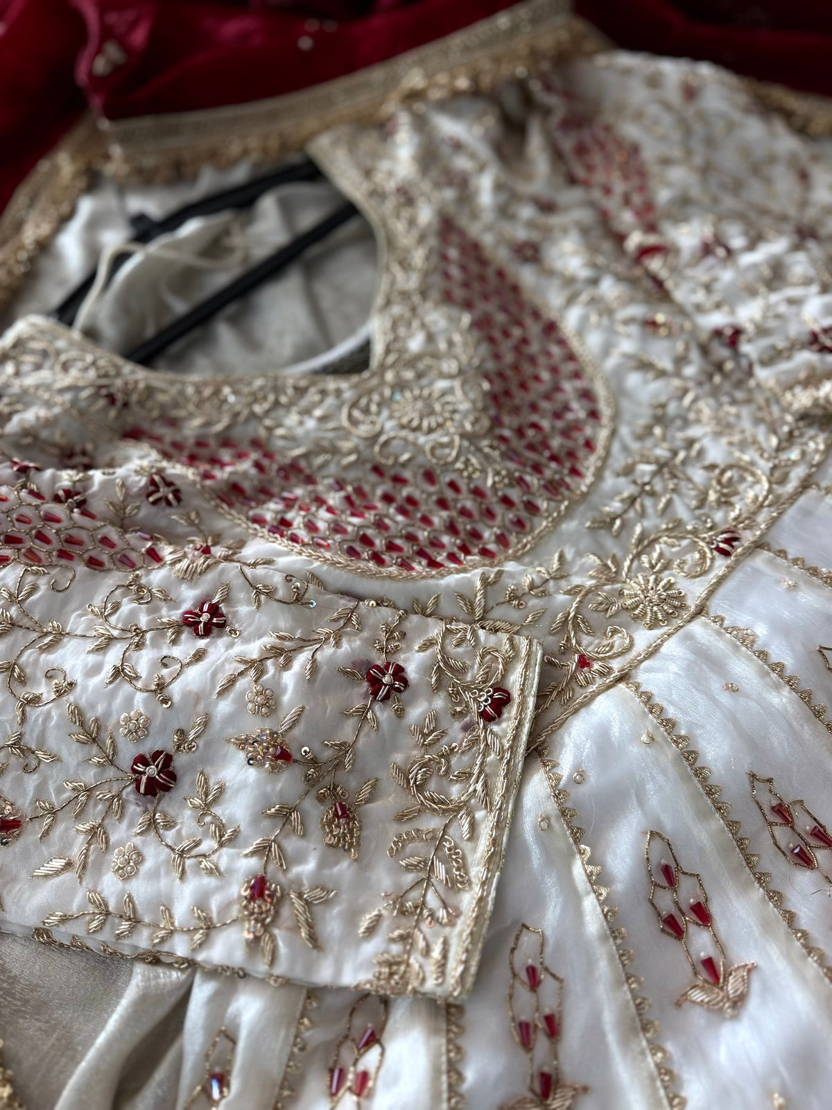 BEAUTIFUL ANARKALI DRESS IN PURE ZARDOZI WITH BANARSI PLAIN PANT