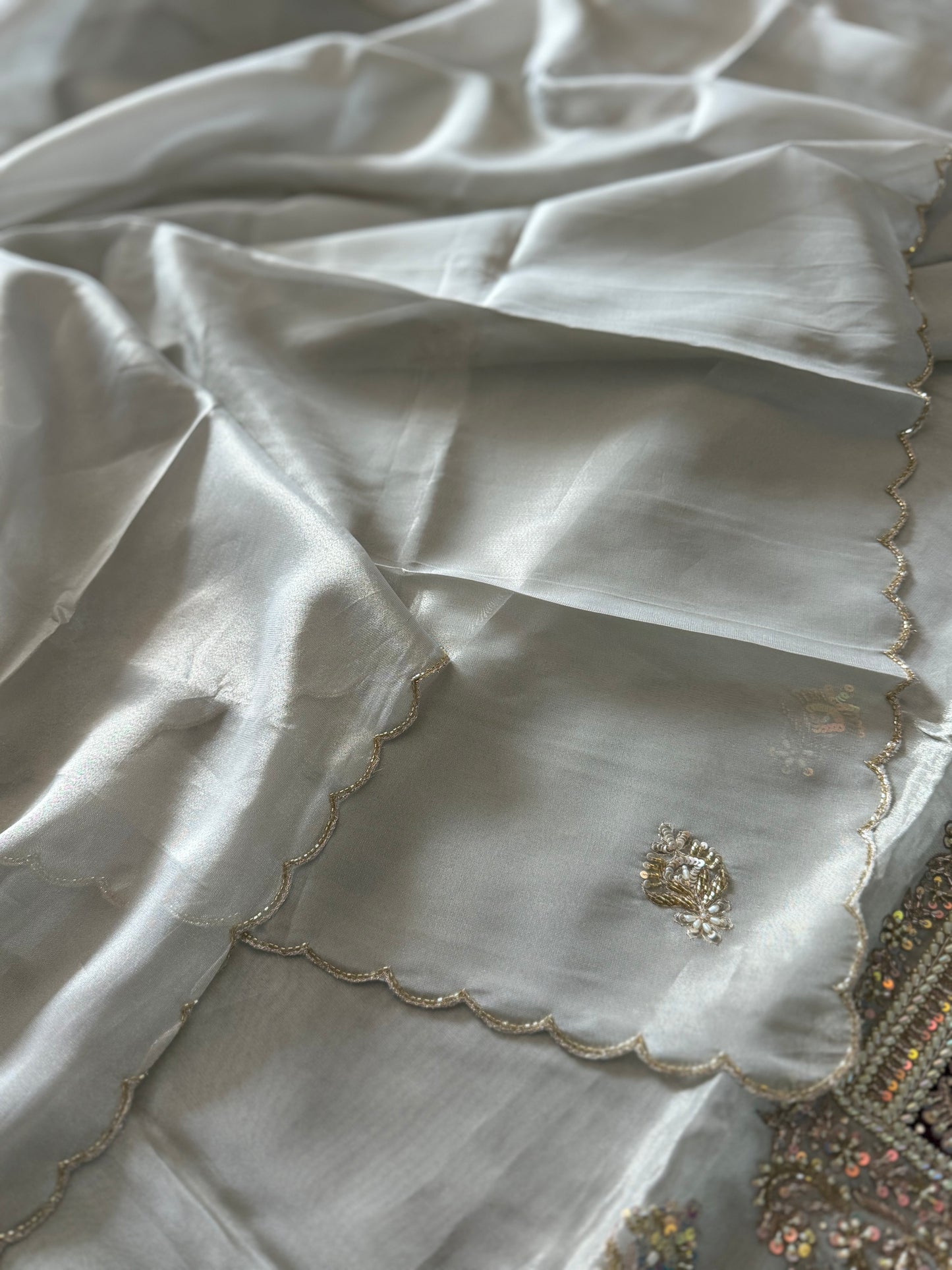 (Noor) BEAUTIFUL WEDDING SUIT