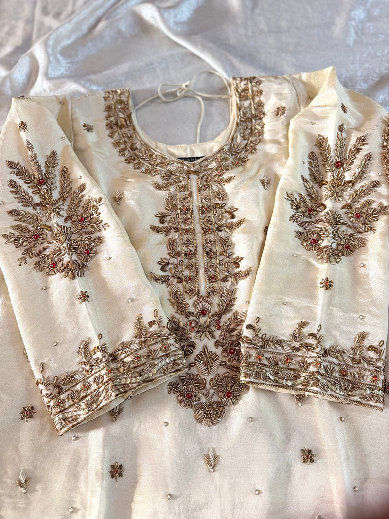 Nikah ka Joda |  | Karishma Emporium | Elegance in Making Pure Zardozi Women wear