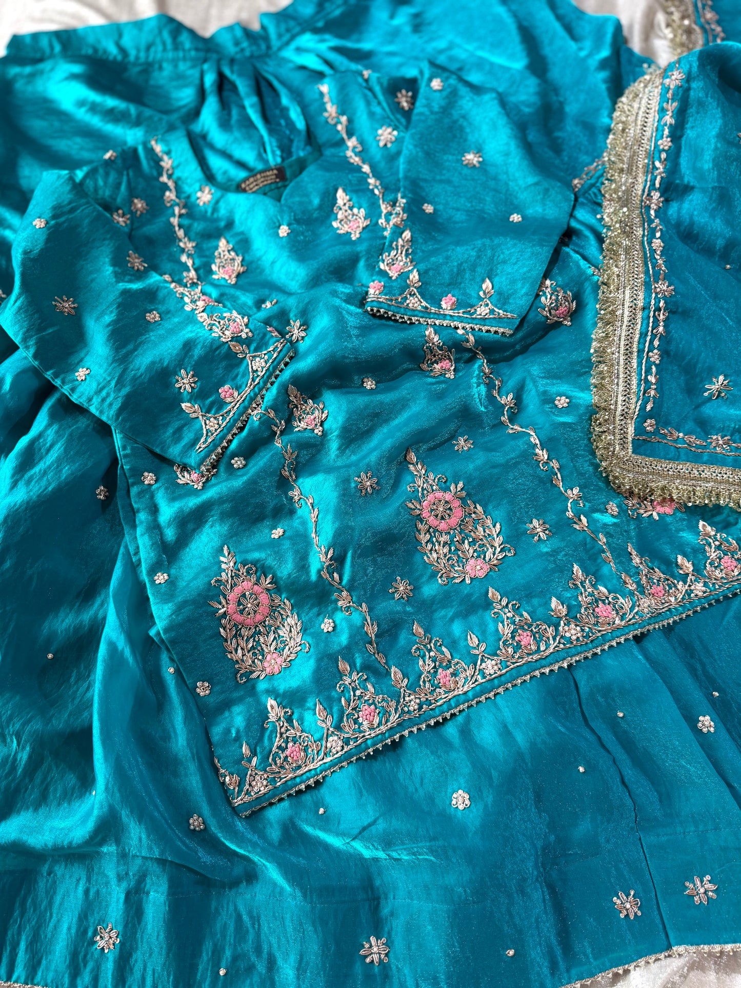 KHUBSURAT FEROZI GHARARA IN PURE DABKA WORK