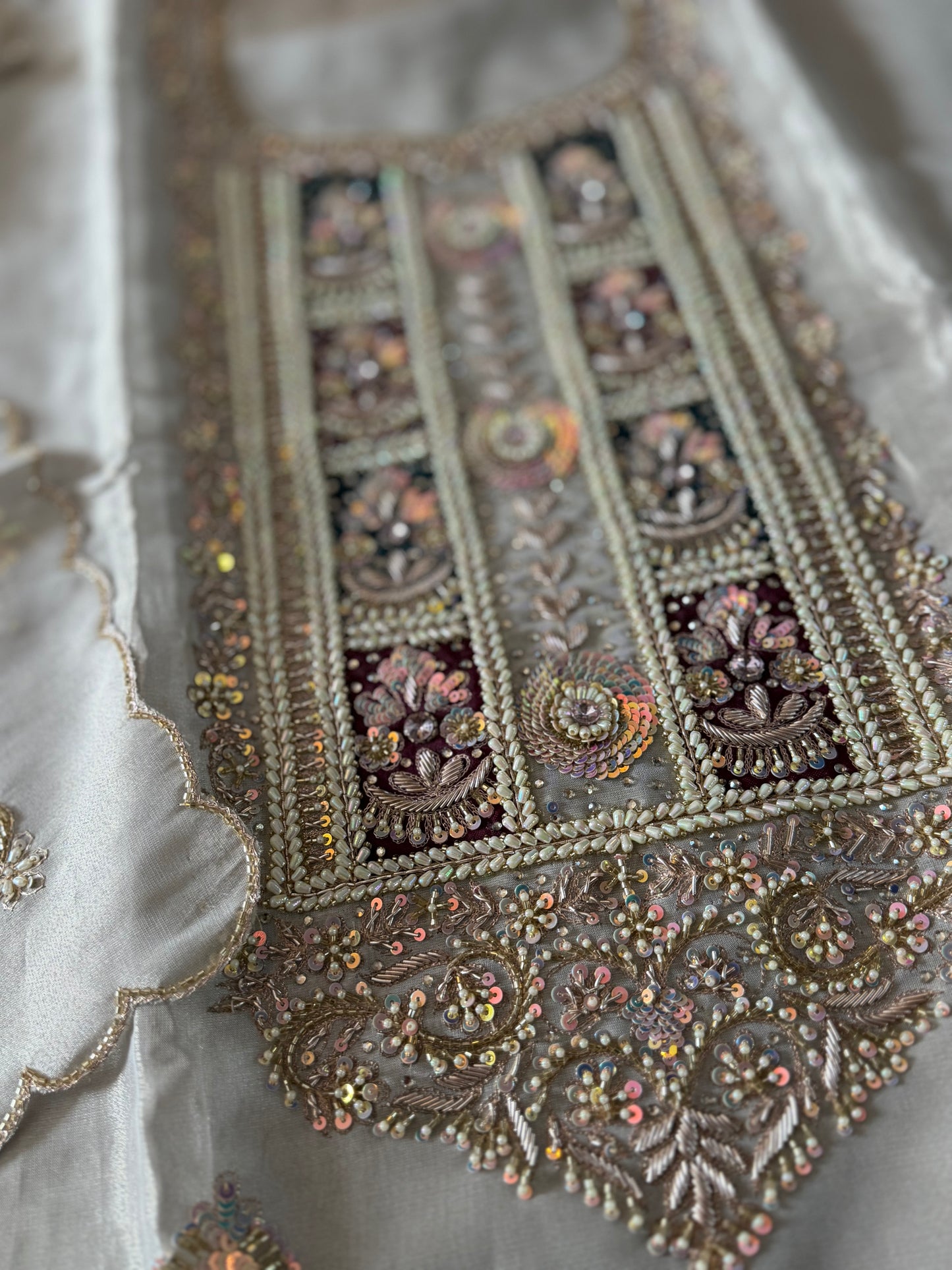(Noor) BEAUTIFUL WEDDING SUIT
