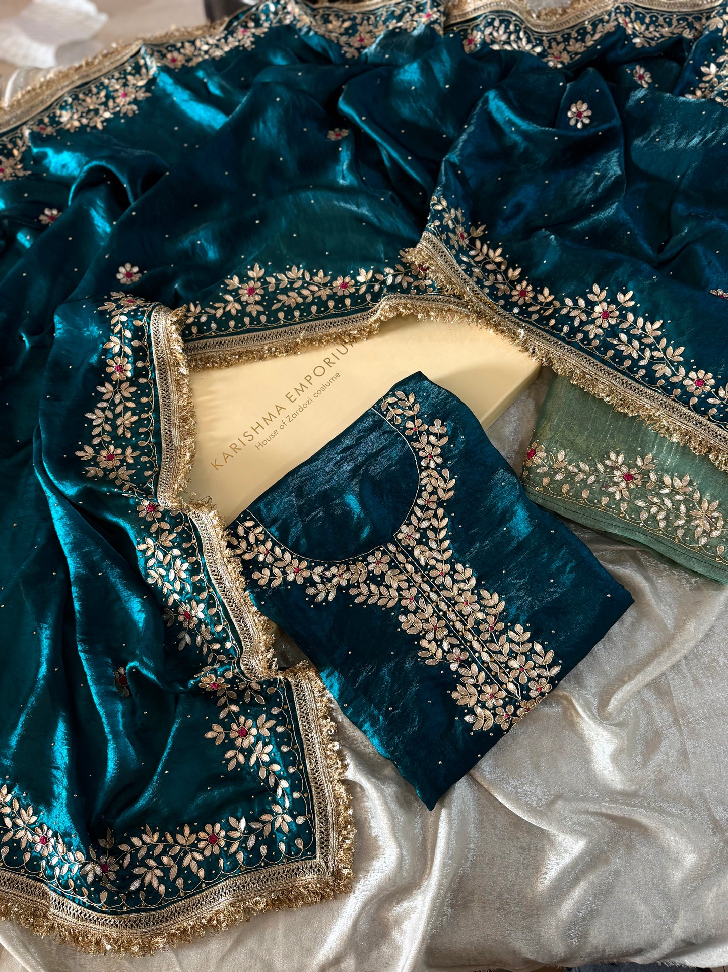 (DABKA PATTI SUIT)
