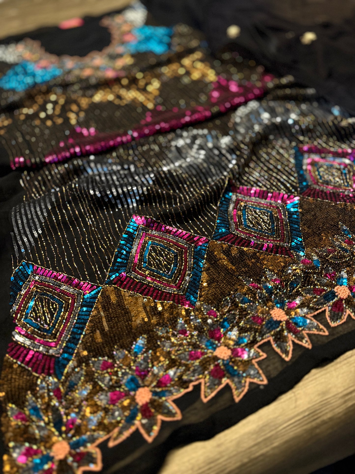 ANTIQUE BLACK SUIT IN GEORGETTE