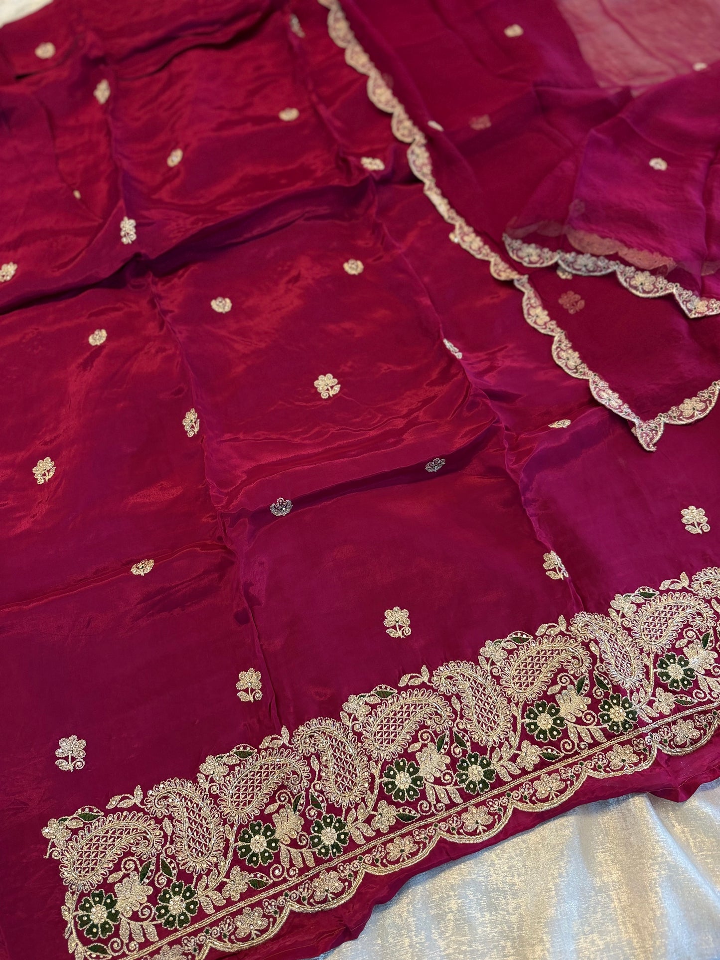 BEAUTIFUL DAMAN WORK SUITS