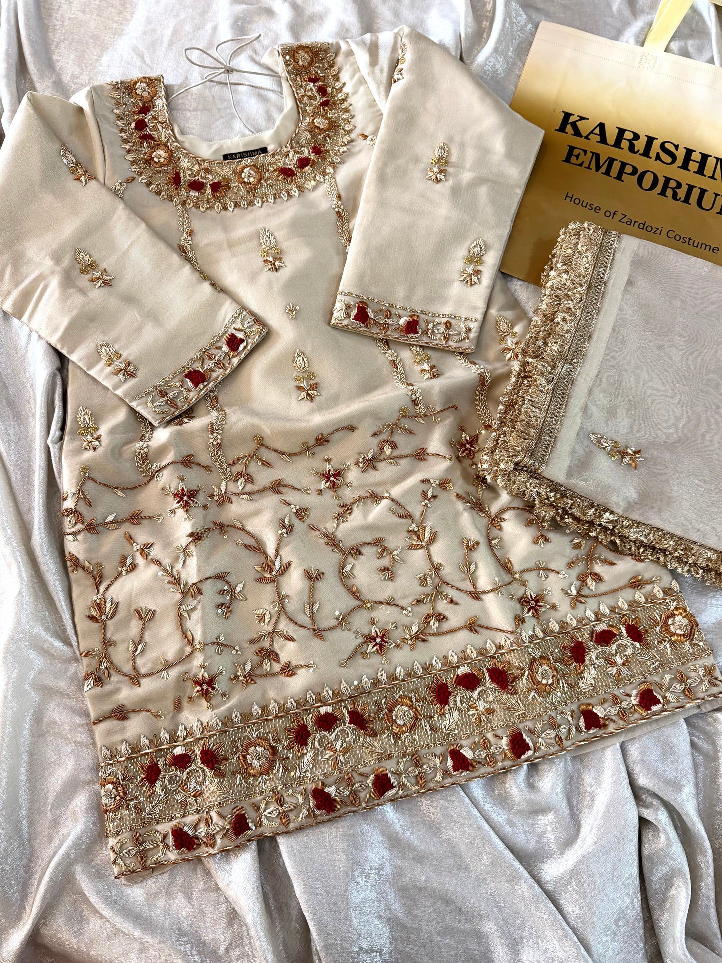ANTIQUE ZARDOZI GHARARA IN GOLD