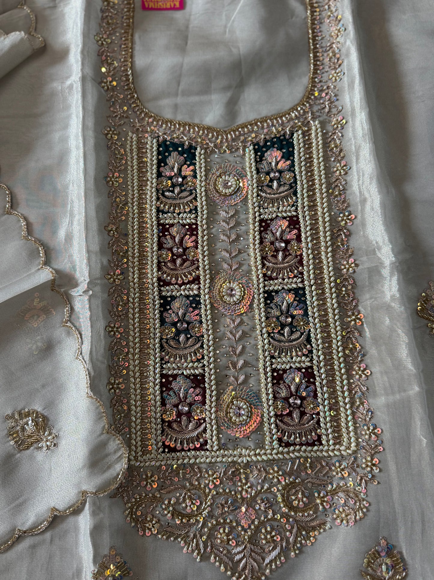(Noor) BEAUTIFUL WEDDING SUIT