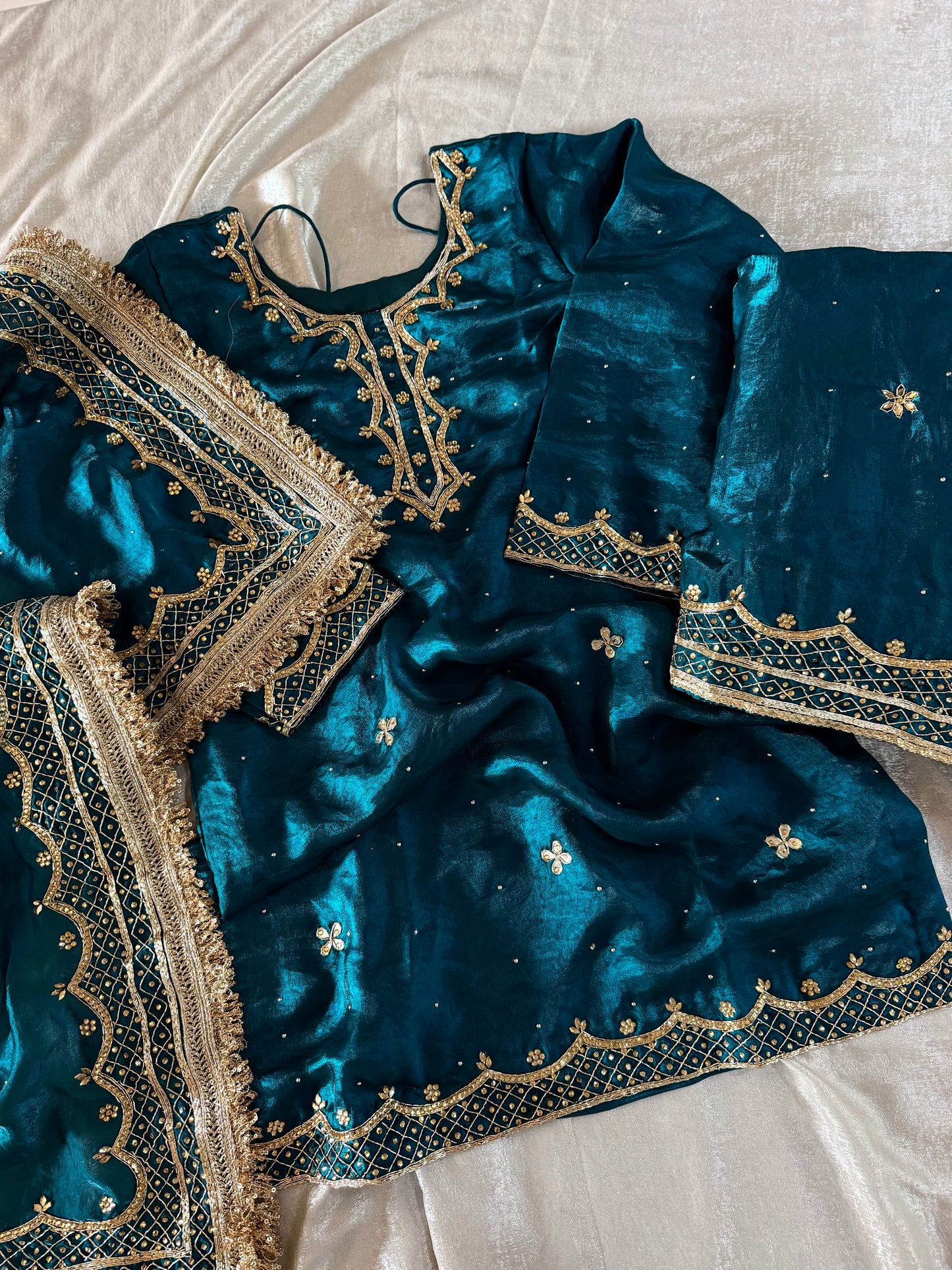 BEAUTIFUL HANDWORK GHARARA