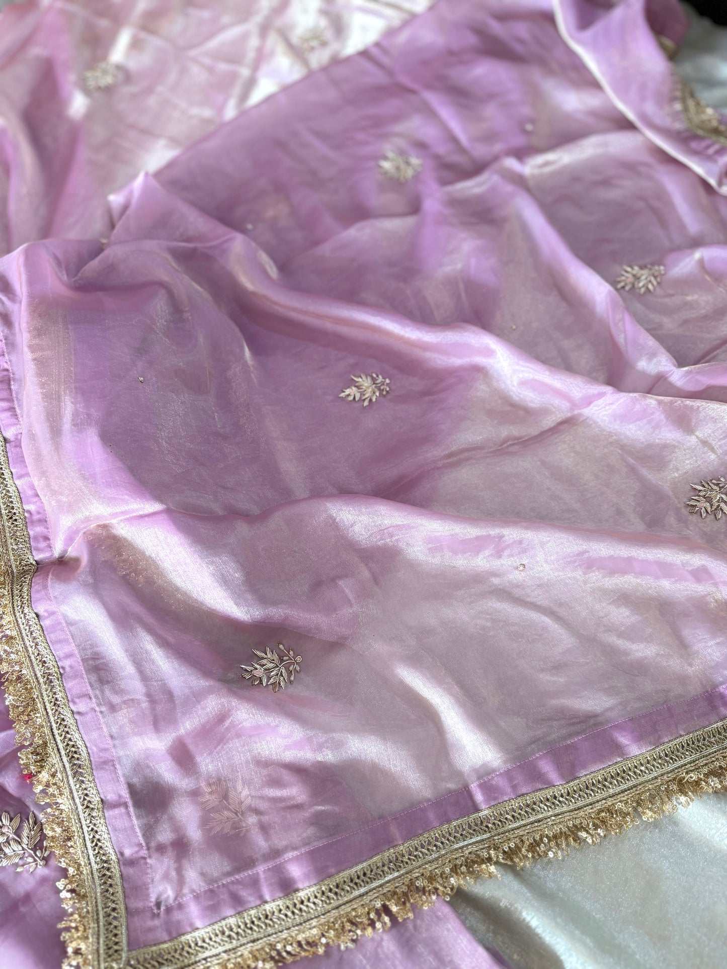ZARDOZI KURTA PANT IN LAVENDER WITH BACK WORK