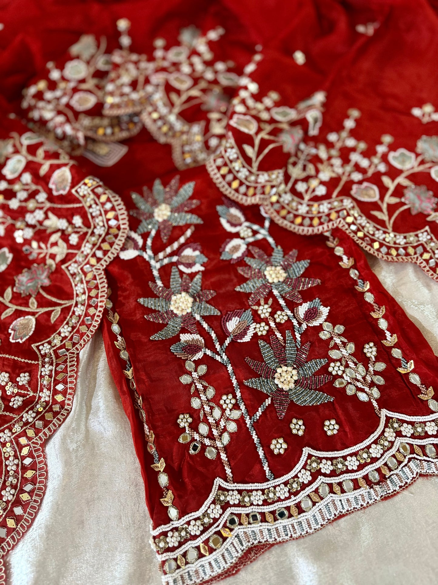 NEW WEDDING SUITS