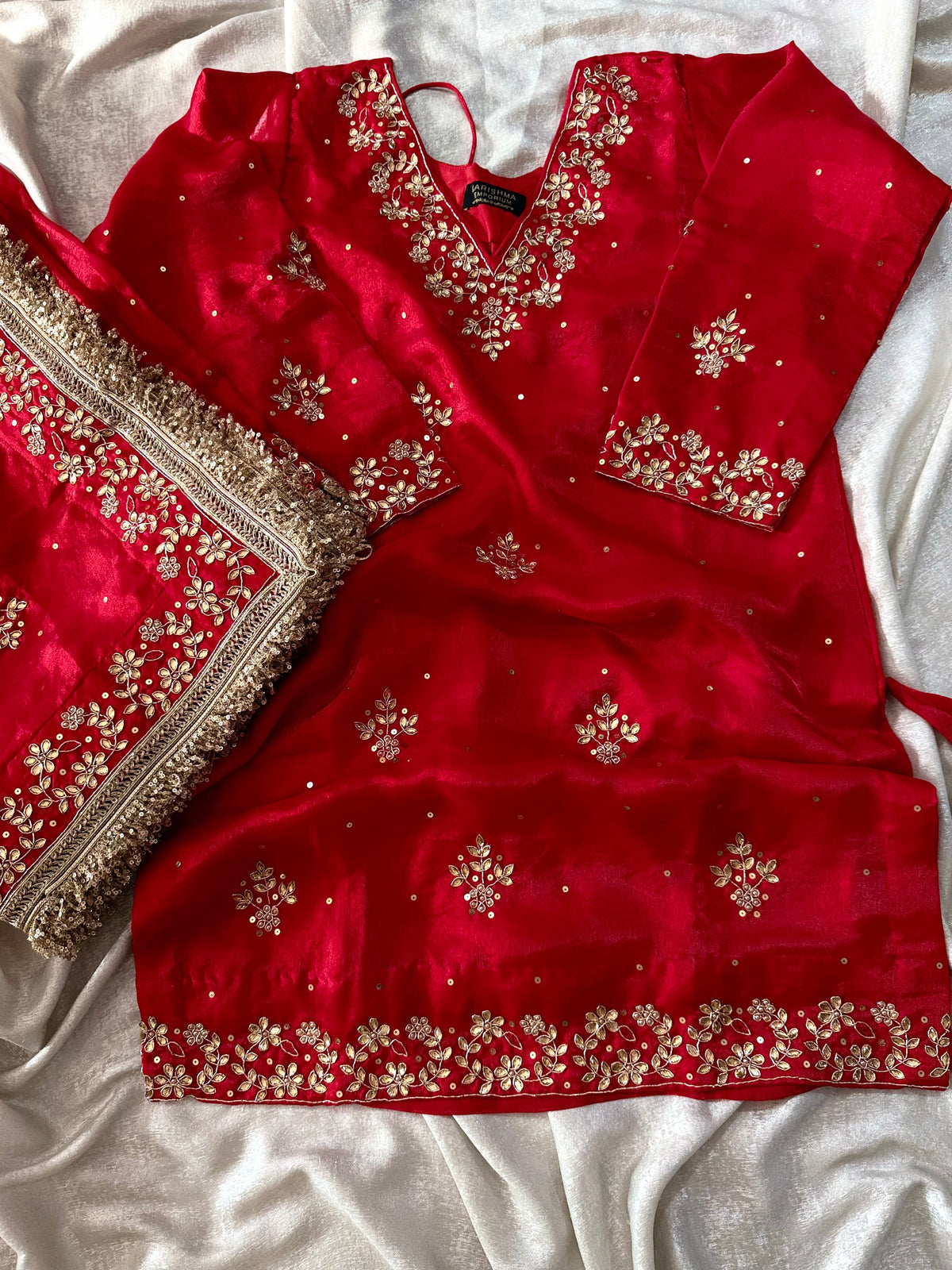 RED NIKAH GHARARA IN DABKA ND KUNDAN WORK ON ITALIAN SHIMAR