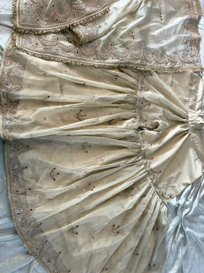 SHAADI KA JODA ✨ |  | Karishma Emporium | Elegance in Making Pure Zardozi Women wear