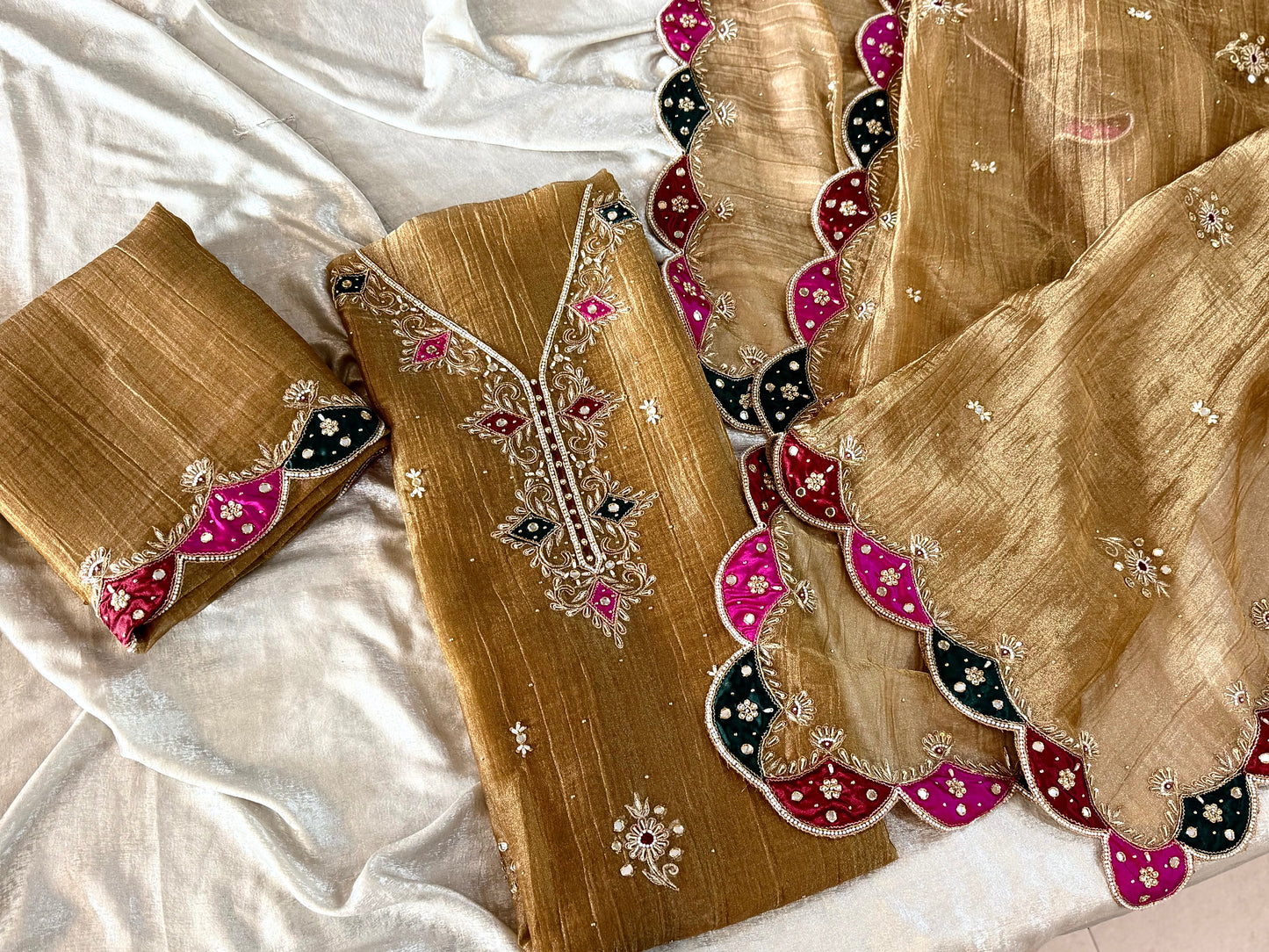Dabka work suit