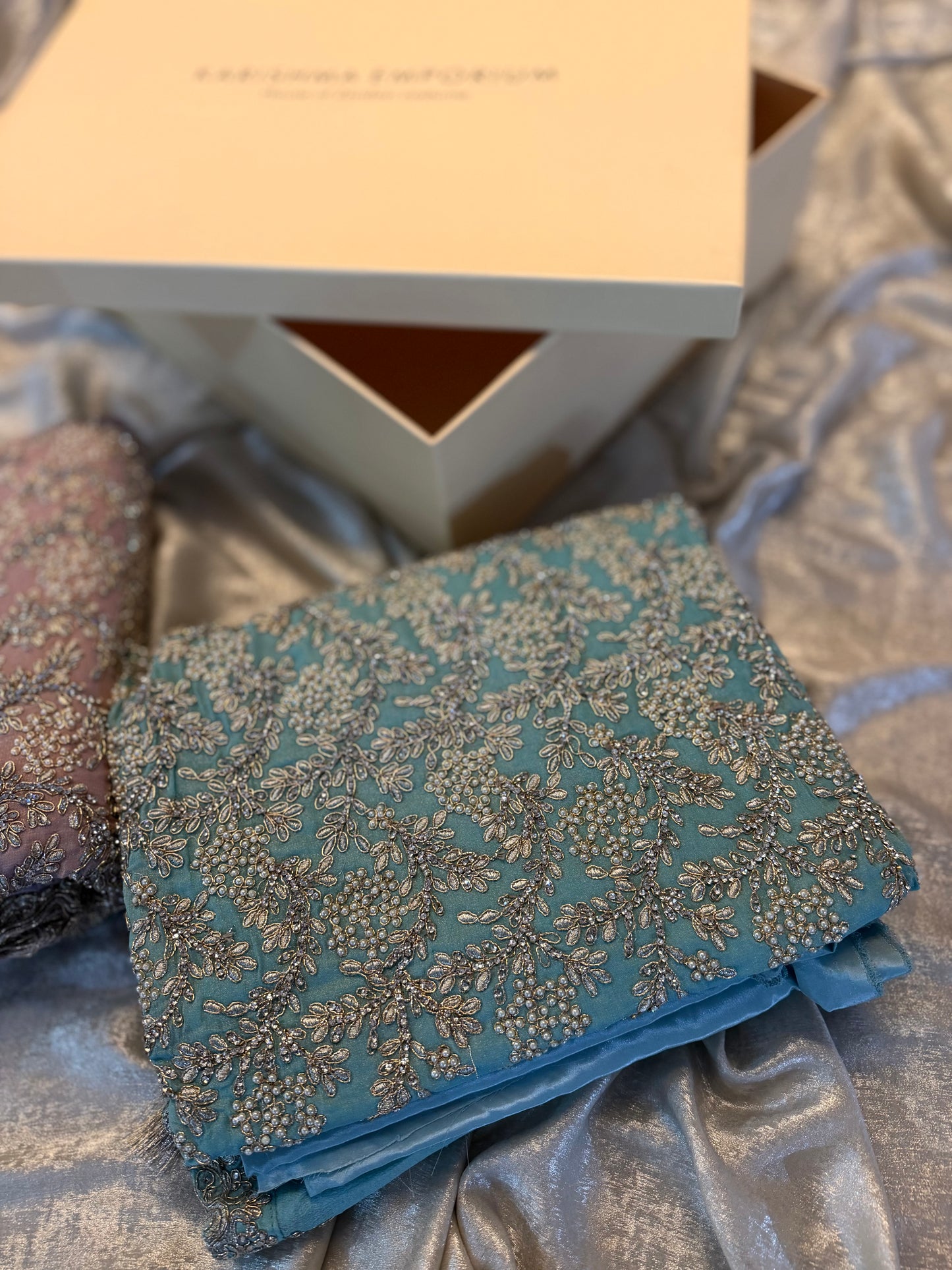 NEW WEDDING SUITS