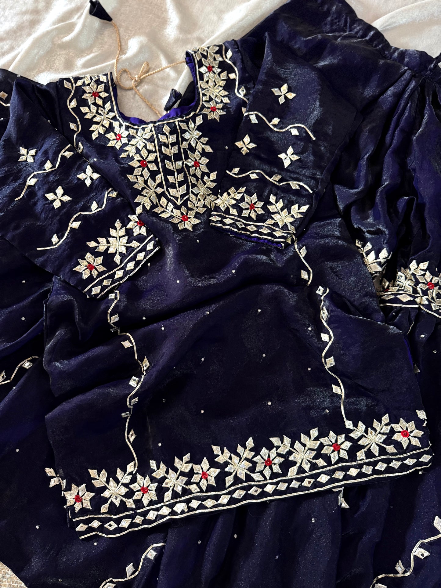GOTA PATTI GHARARA