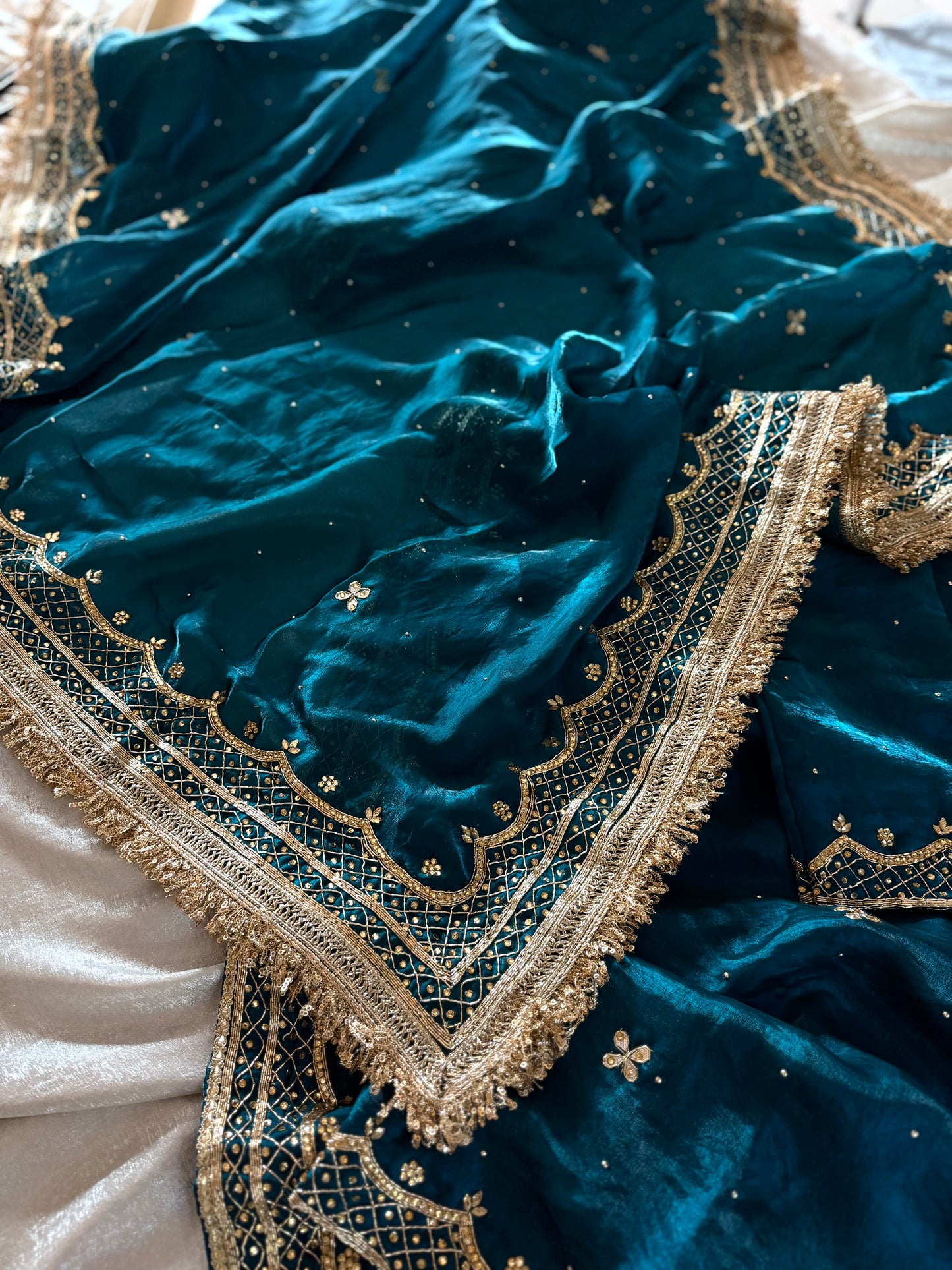 BEAUTIFUL HANDWORK GHARARA