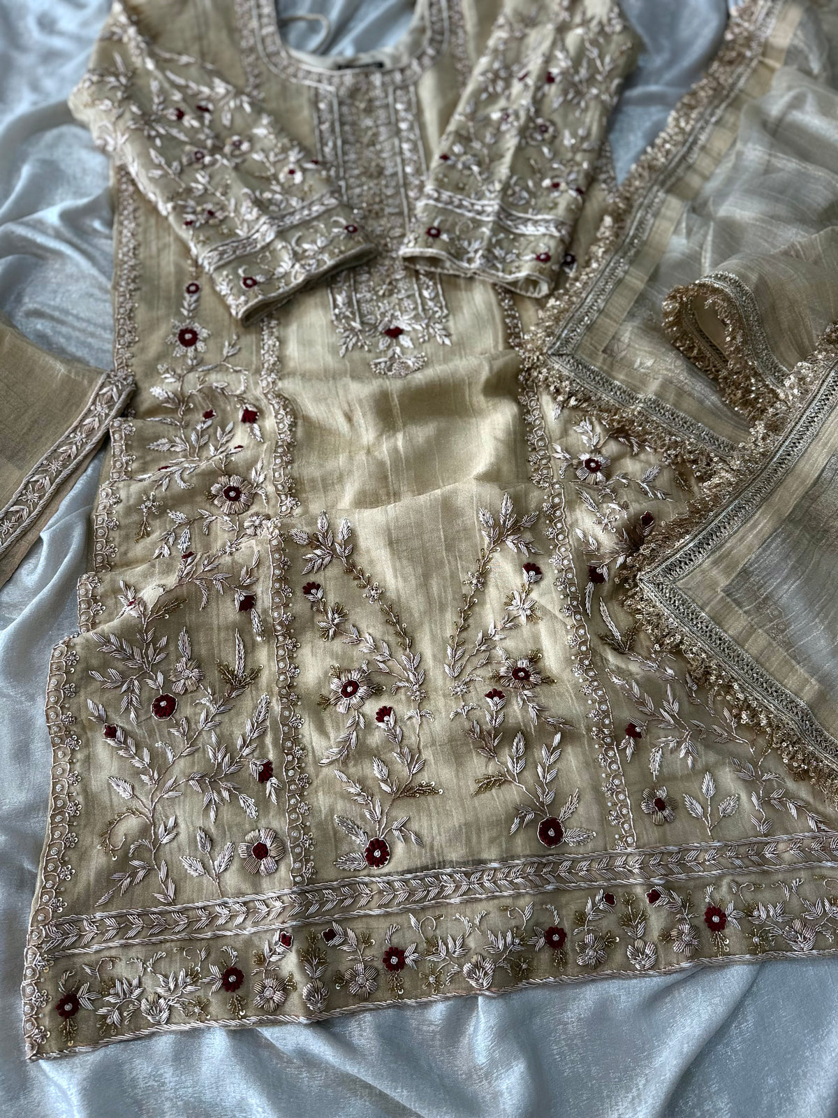 BEAUTIFUL ZARZOZI KURTA PANT SET IN CRUSH GOLD COLOUR