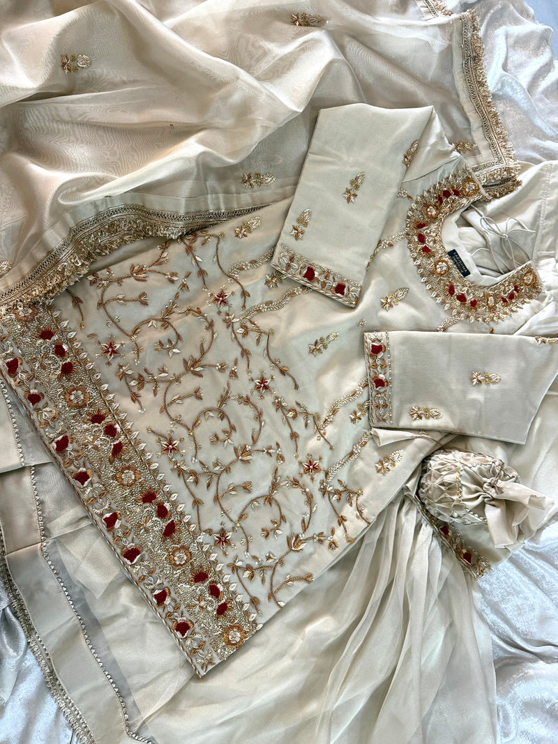 ANTIQUE ZARDOZI GHARARA IN GOLD |  | Karishma Emporium | Elegance in Making Pure Zardozi Women wear