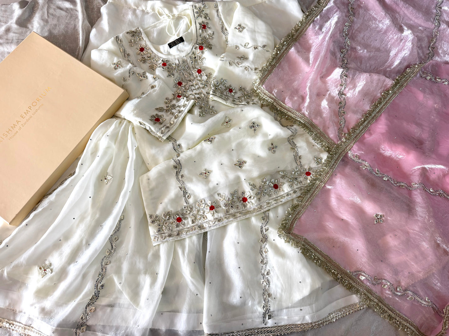Gota Patti gharara