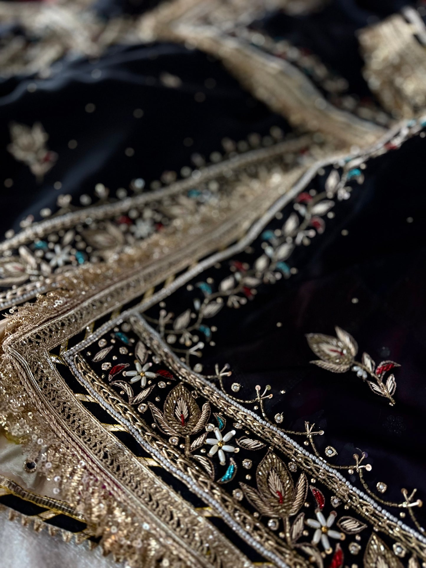 (KHUBSURAT)BLACK DABKA CHATAPATI GHARARA ON ITALIAN SHIMAR FABRIC