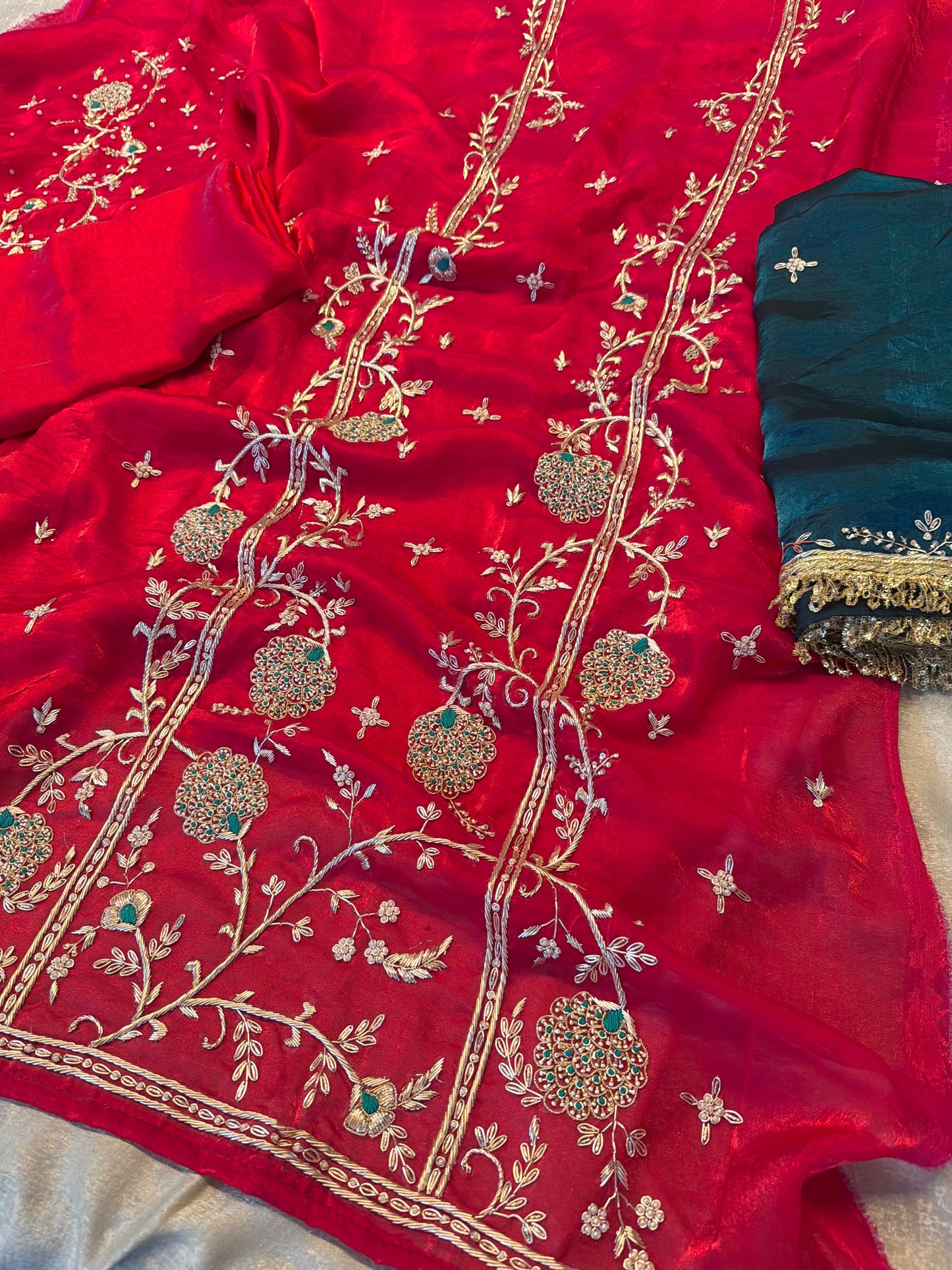 Pure dabka work suit
