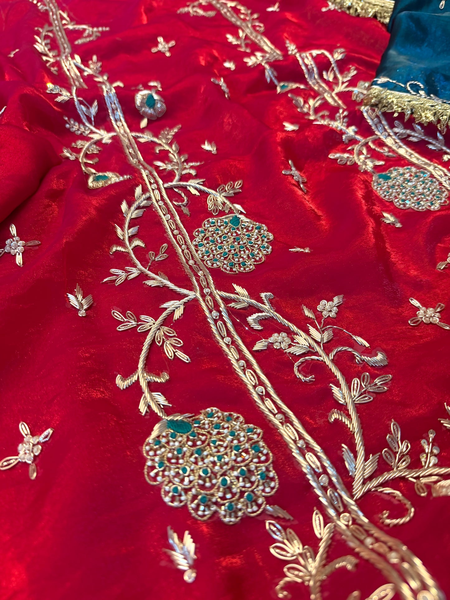 Pure dabka work suit