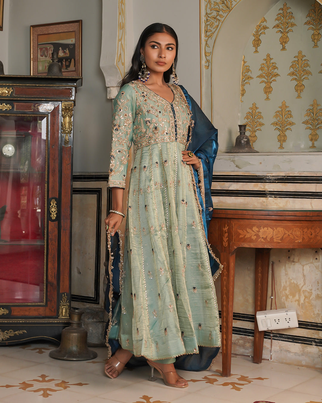 Alamdar-Frock Top/bottomCrush tissue fabric  Dupatta-Italian Shimar