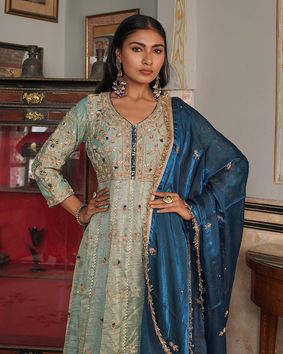 Alamdar-Frock Top/bottomCrush tissue fabric  Dupatta-Italian Shimar