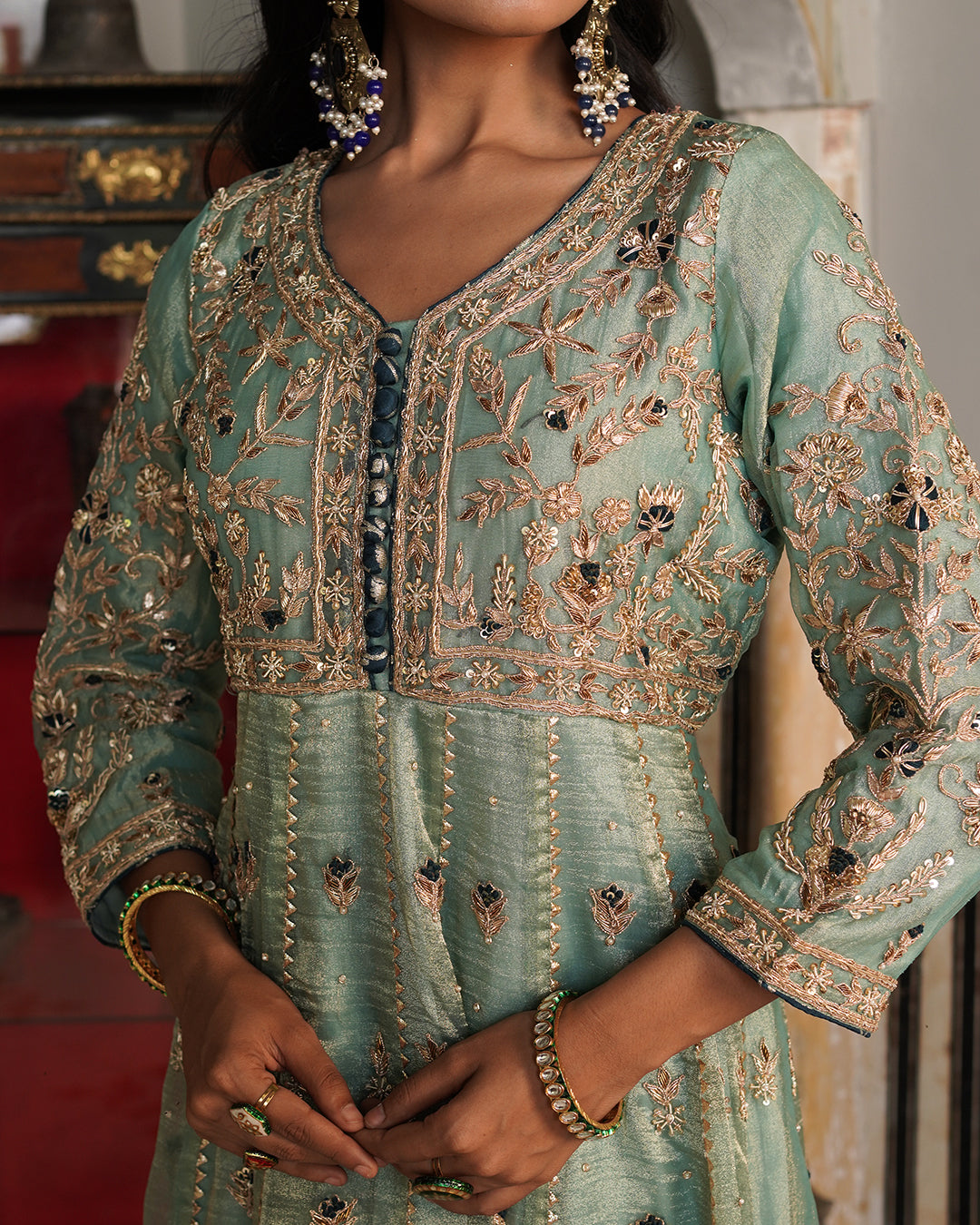 Alamdar-Frock Top/bottomCrush tissue fabric  Dupatta-Italian Shimar