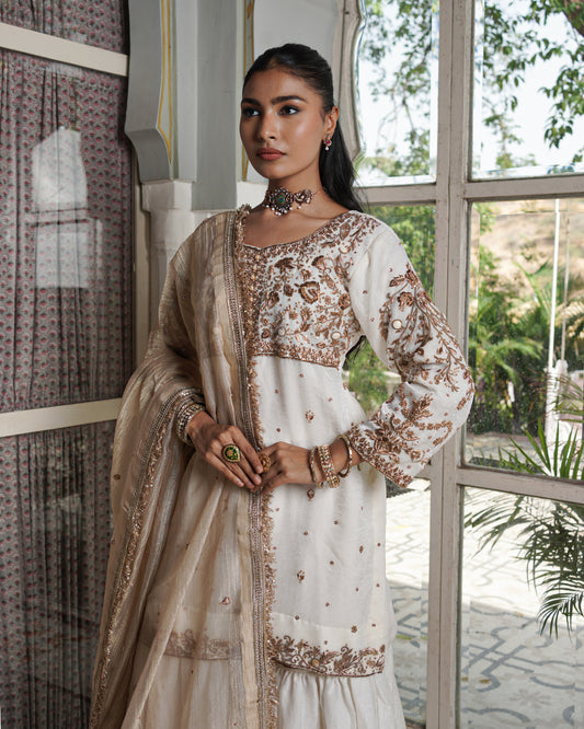 Garara by zareen Ara