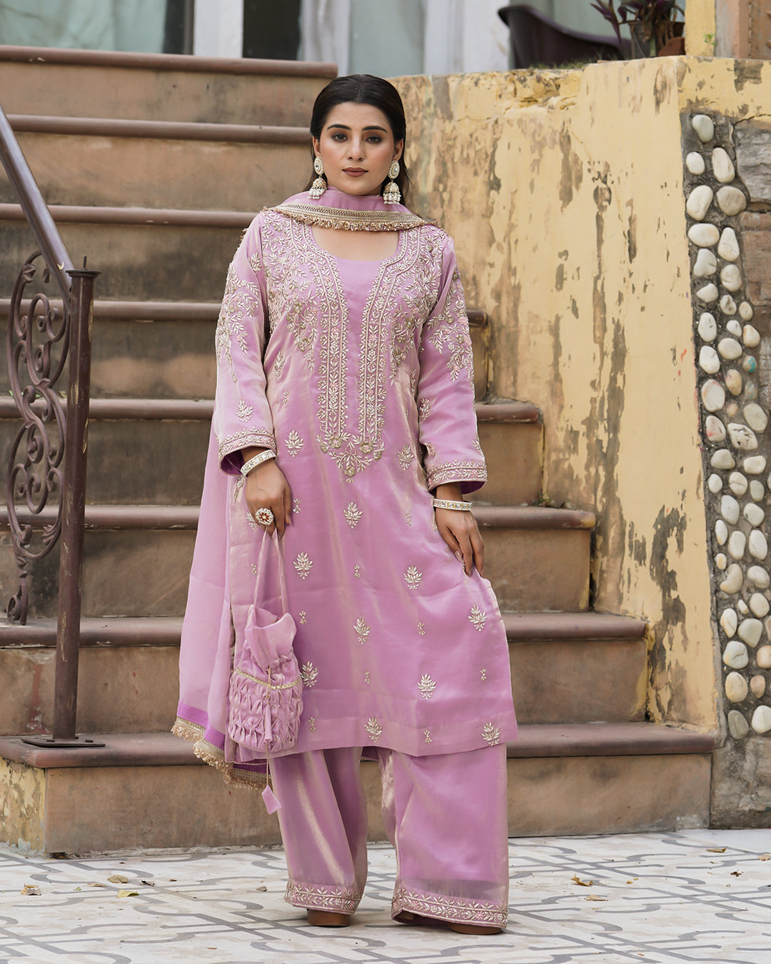 Kurta pant by Manpreet kaur
