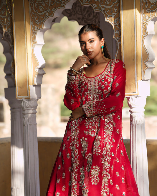 Farshi by Haniya b
