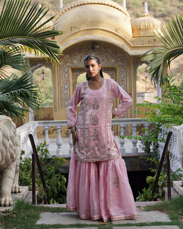 Garara by Nada khan