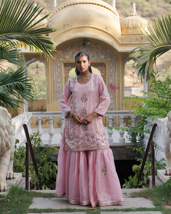 Garara by Nada khan